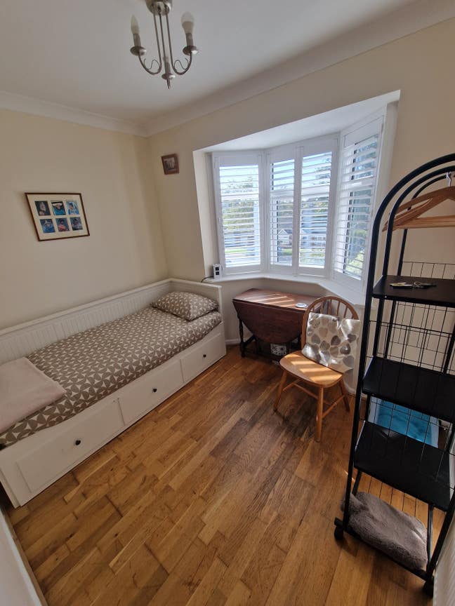 Single bedroom in a desirable part of Hangleton.  Main Photo
