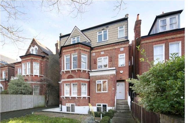 Two-bedroom apartment on Wandsworth Common Main Photo