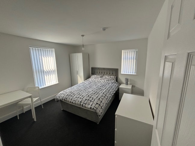 Double room, Fully Furnished, All bills included  Main Photo