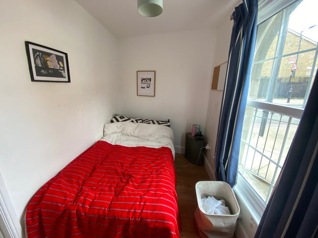 Room available in Peckham till February Main Photo