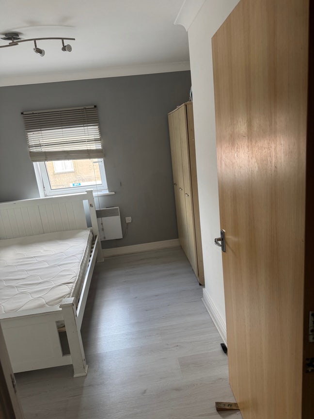 Room for rent  Main Photo