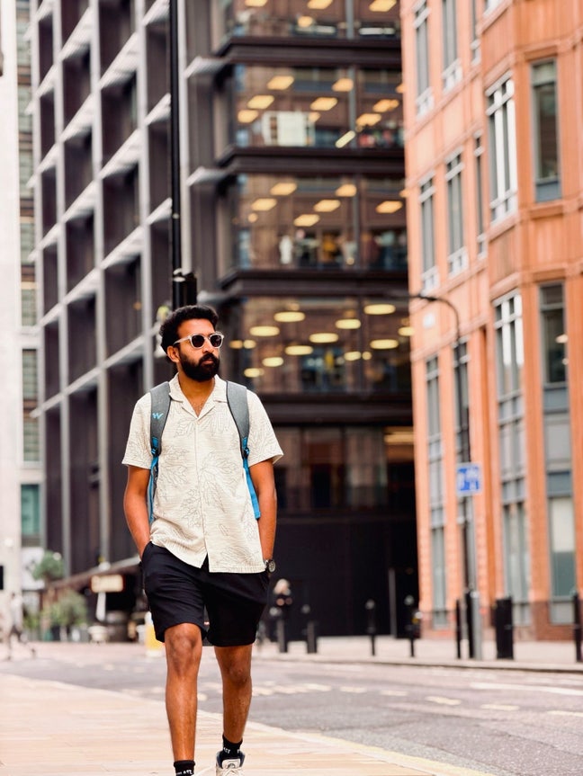 Looking for a shared room Main Photo