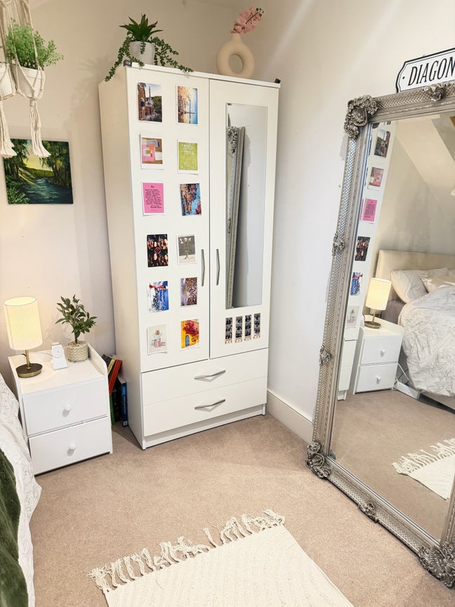 Cosy Room with Private Office Main Photo