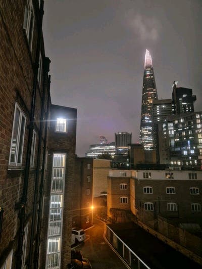 Seeking friendly 3rd Flatmate in Borough :) Main Photo