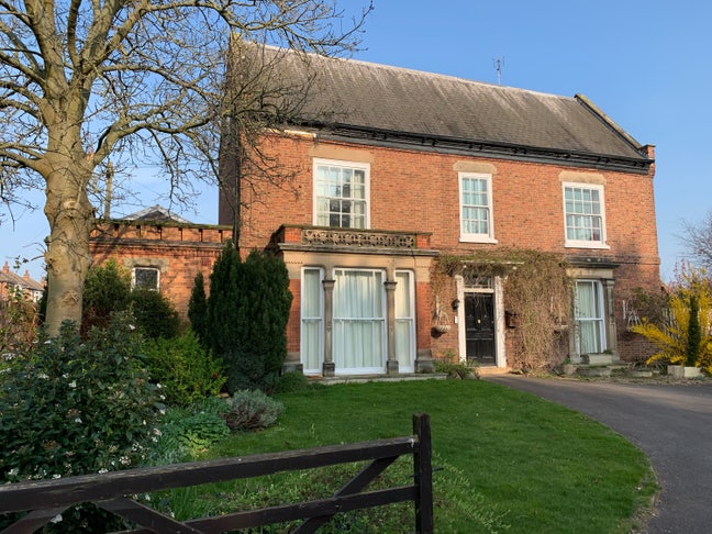 Very spacious 2 bed flat in centre of Ruddington Main Photo
