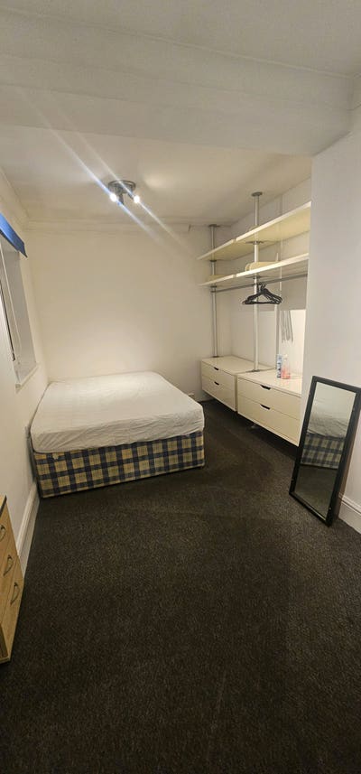 Double Room In Kingston Main Photo