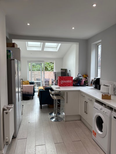 Double bedroom available in Sandy Park Road  Main Photo