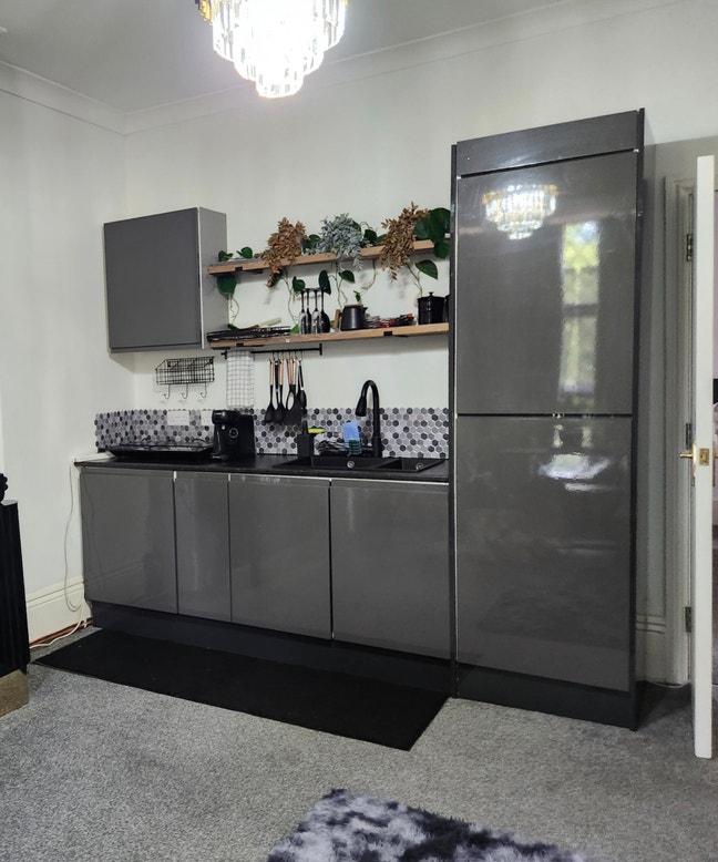 Furnished 1 bed apartment  Main Photo