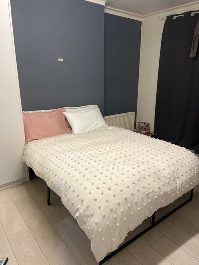 Room for rent in share house (short term)  Main Photo