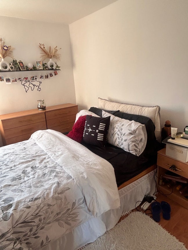 Cozi Double Room -  short term (2 months only)  Main Photo