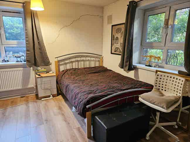 Double Bedroom in 4-bed Flatshare in Stratford Main Photo