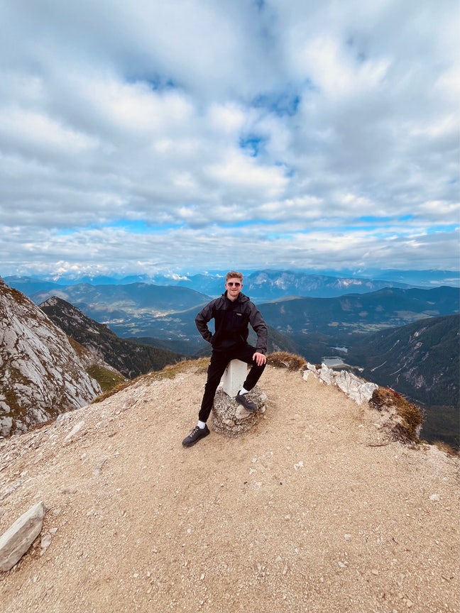 Looking for a spare room near Ascot Main Photo