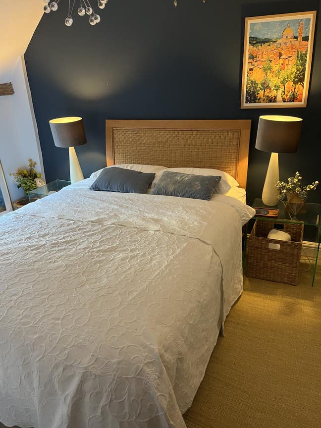 Double Room in Character Cottage in Leatherhead Main Photo