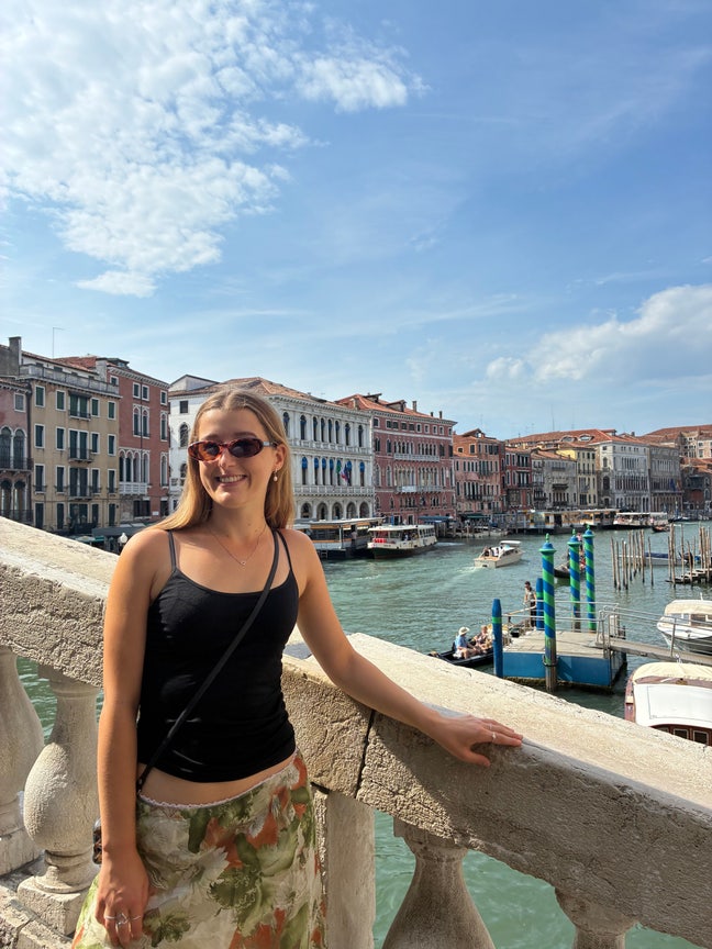 Seeking a room in Edinburgh Main Photo