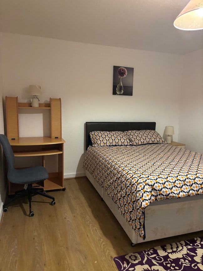 3 Rooms available in Drumbrae area  Main Photo