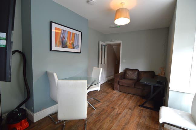 Modern 5 Bedroom Shared House In Grimsby Town Main Photo