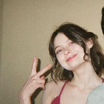 Looking for a nice room in a clean apartment  Main Photo