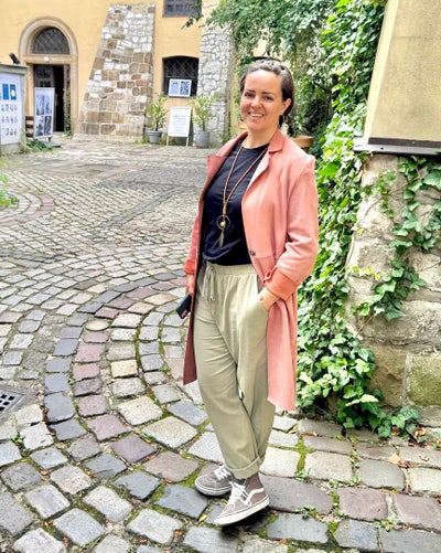 Short-term stay: English & wellness focus Main Photo