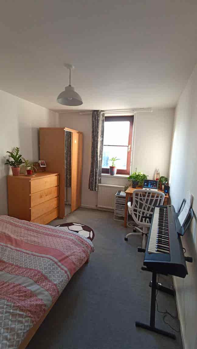 Room in Tollcross, 1 min from Meadows, £432 pcm Main Photo