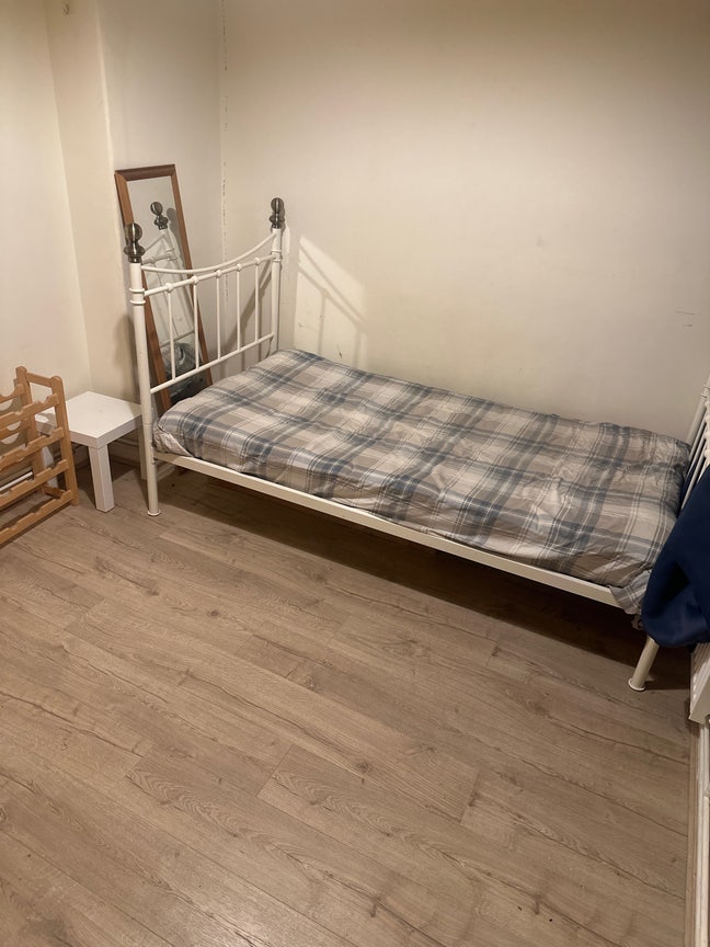 Single room available for rent in SE10 Main Photo