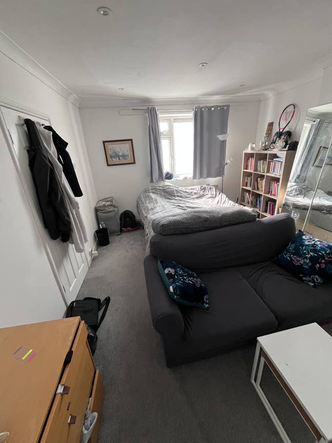 Huge double room in Barnes Main Photo
