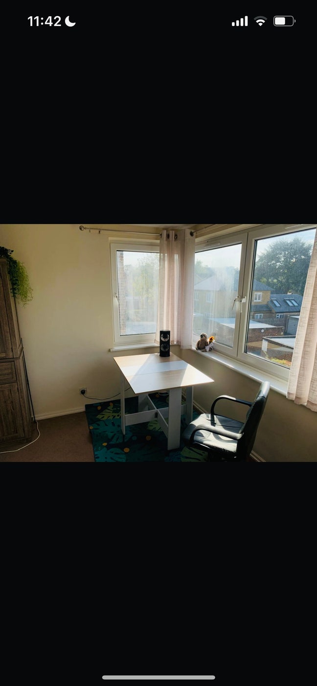Doble big room in Surbiton Kingston surrey Main Photo