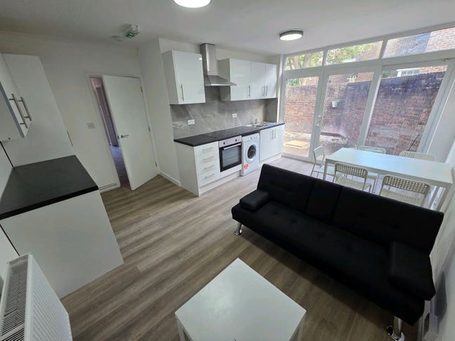 Brand new Ensuite Rooms in BRICK LANE !!! Main Photo