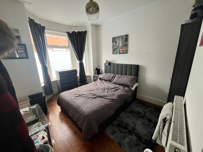 Double Room Unfurnished Main Photo