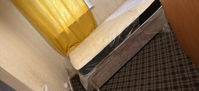 Room available with all facilities No restrictions Main Photo