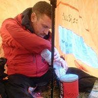 Professional Male seeks a single or double room Main Photo