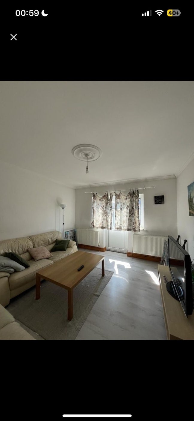 Big double room- females only  Main Photo