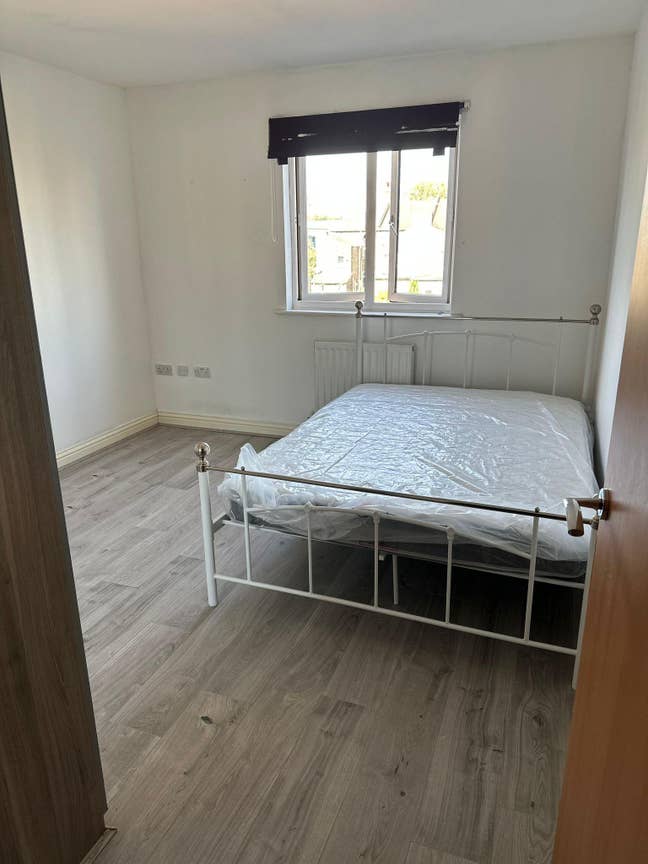 Double Room in Grays  Main Photo