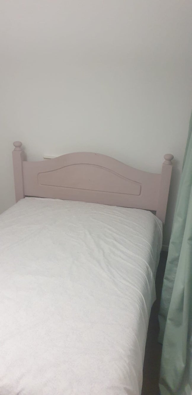 1 bedroom in South Wimbledon  Main Photo