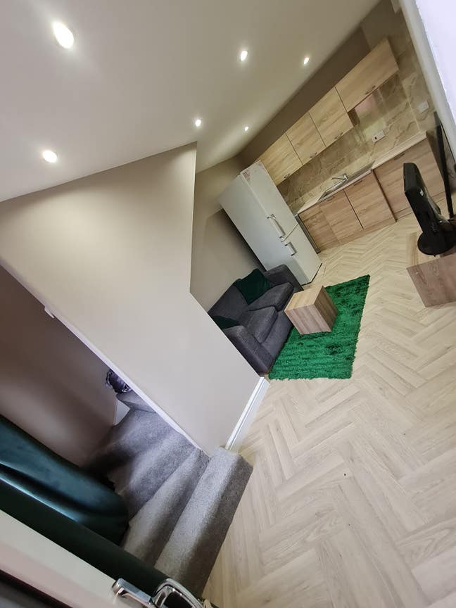 1 bedroom semi detached Main Photo