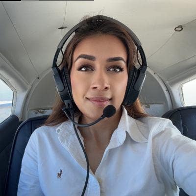 Rental  for a professional female  Main Photo