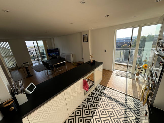 Room for Rent  Main Photo