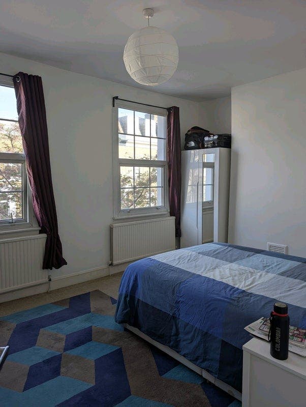 Huge & Bright double room in Bow Wharf Main Photo
