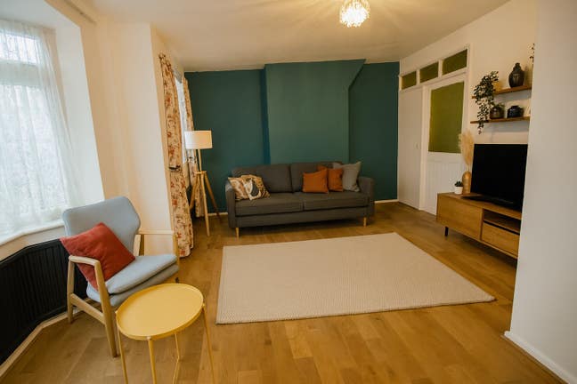 Wimbledon 2 mins tube lovely family home Main Photo