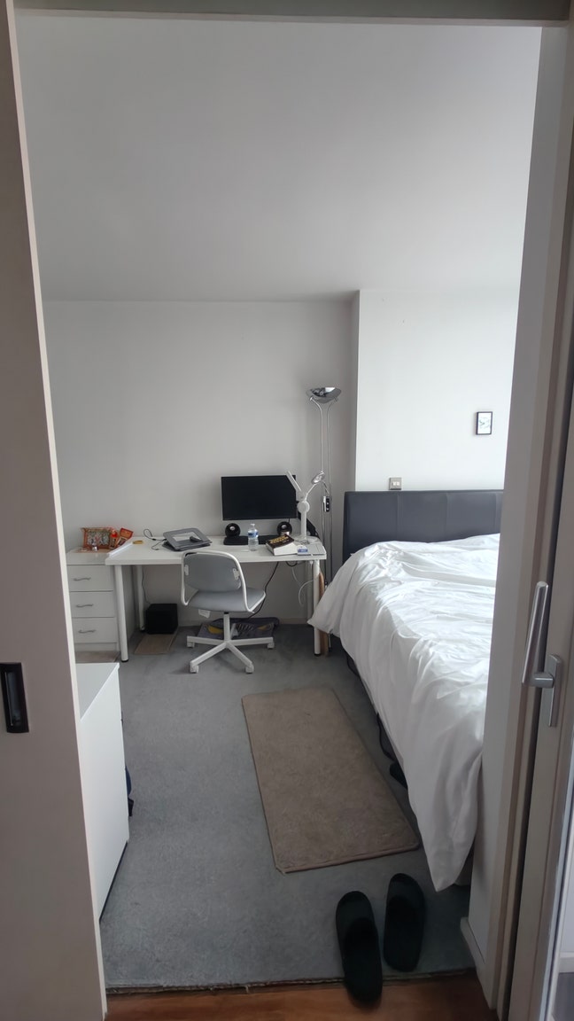 1 Room Available in a 2BHK ( 29th Floor ) Main Photo