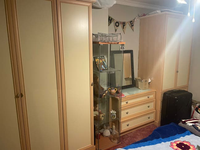 Spacious 2 Double Rooms Available  Main Photo