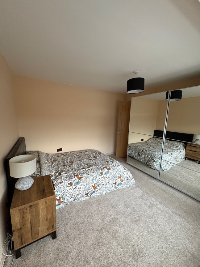Double room to rent  Main Photo