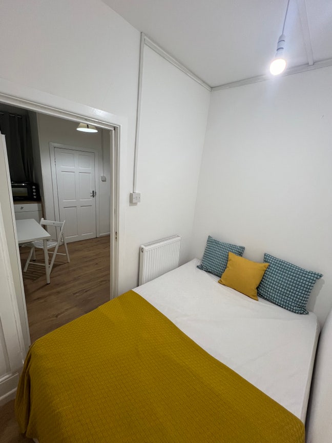 Cheap and Cozy Studio Flat Ready to Move in  Main Photo