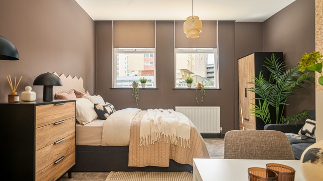 Ultra Modern Suites - Wakefield - WF1 Main Photo