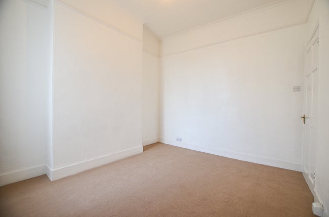 1 Room Available in House Share-Stopford Road E13 Main Photo