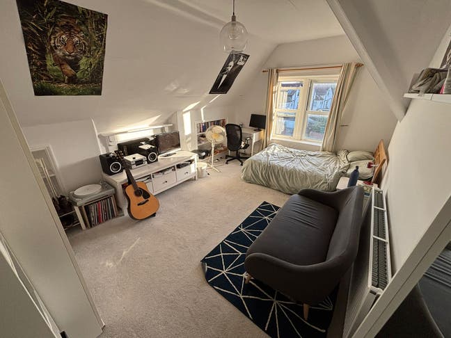 Double room available in Redland Main Photo