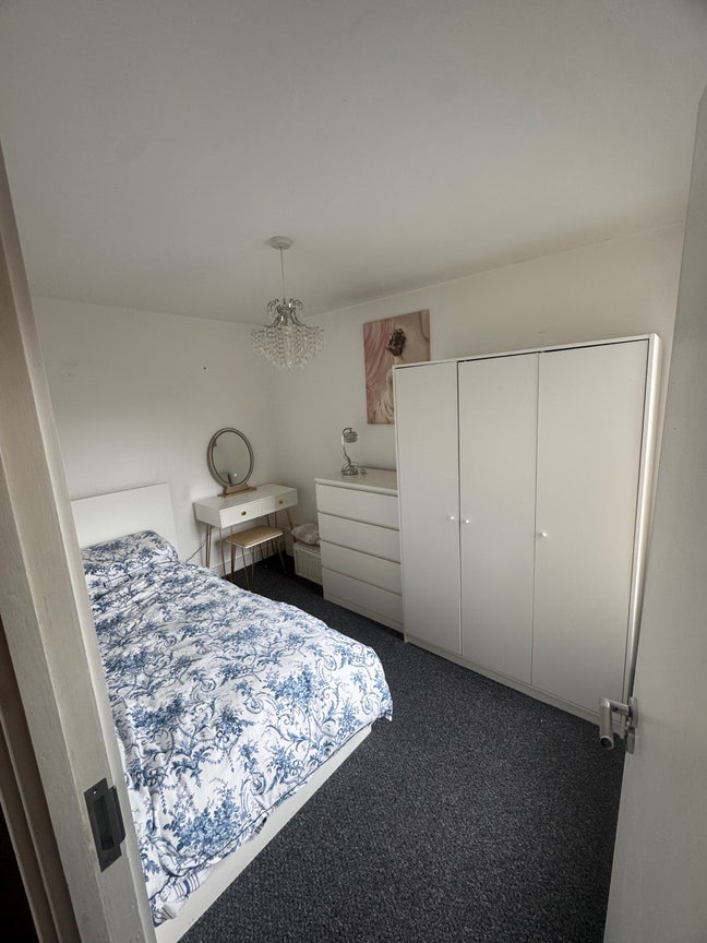 Double room all bills included free Wi-Fi £630p/m Main Photo