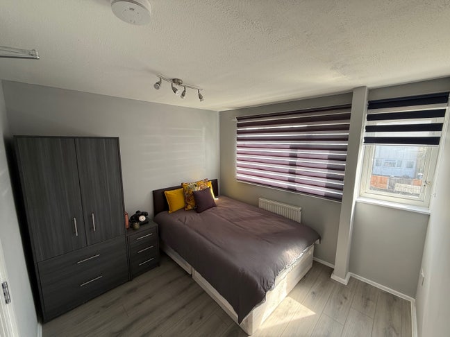 Lovely Double Room, £695 per Month Including Bills Main Photo