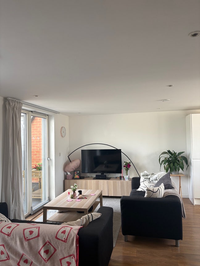 1 Double Room in Brixton Hill Main Photo
