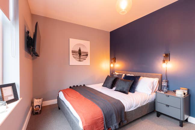 Double Ensuite Room Within House Share Main Photo