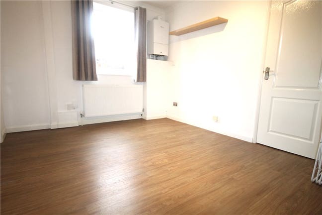 Town centre one bedroom flat  Main Photo